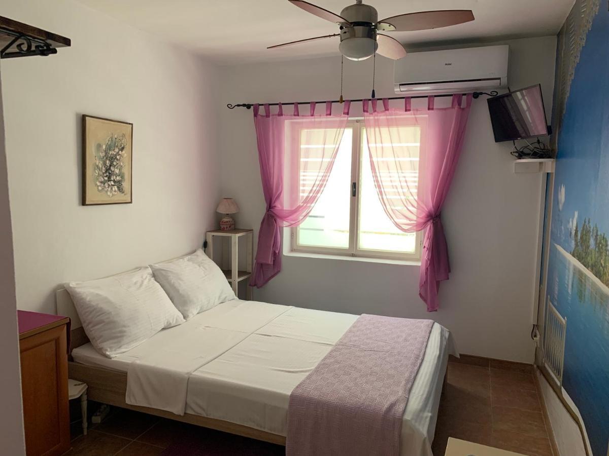 Apartments Rubis โรวานิสกา ภายนอก รูปภาพ